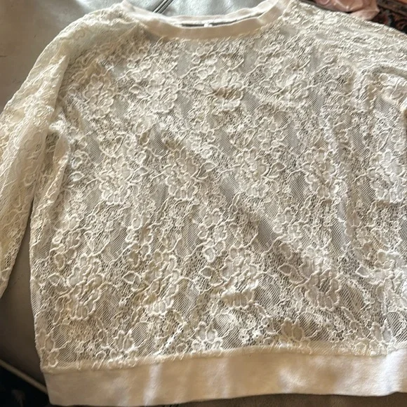Lovers + Friends White Sheer Lace Long Sleeve Blouse🤍🤍🤍 - Picture 4 of 9